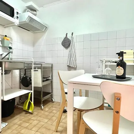Amalia Studio 2-2